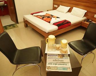 Hotel Kunal & Restaurant Since1983 - Ābu Road - Habitación