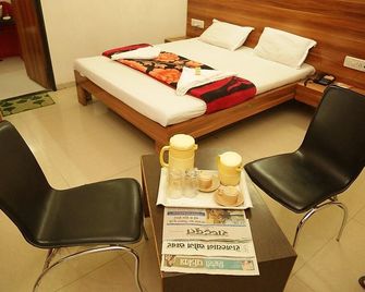 Hotel Kunal & Restaurant Since1983 - Ābu Road - Habitación