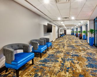 Holiday Inn Cookeville By IHG - Cookeville - Reception
