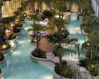 Panwaburi Beachfront Resort - Phuket
