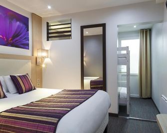 FH Confort Hotel Orléans Co'met - Orleans - Habitación