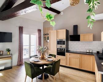 Le Flourens by Paul Riquet 1609 Residences - Béziers - Kitchen