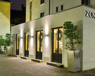 Zuni Restaurant & Boutique Hotel - Kilkenny - Building