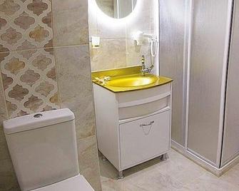Grand Onur Hotel - Istanbul - Bathroom