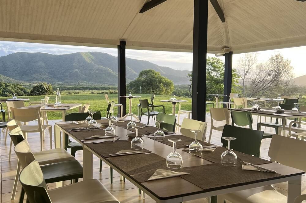 ريفلاند ريزورت