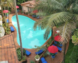 Woodmere Grand Hotel & Serviced Apartments - Nairobi - Pool