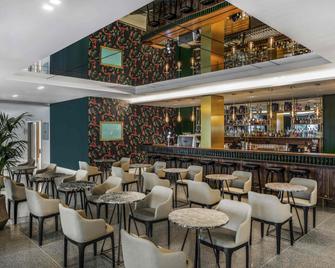 Mövenpick Balaland Resort Lake Balaton - Szántód - Bar