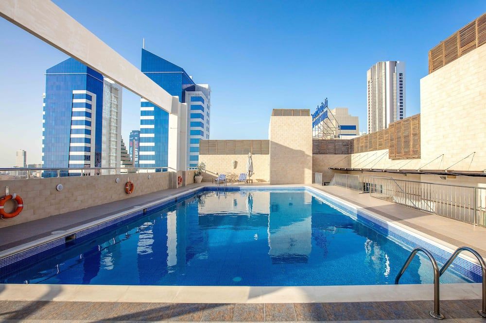 Gulf Court Hotel - מאנאמה - בריכה
