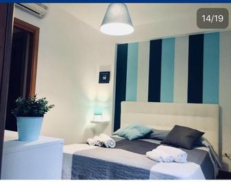Giupy Home, Comfort In The City Center - Catania - Bedroom