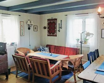Cozy home in Steinkjer - Steinkjer - Comedor