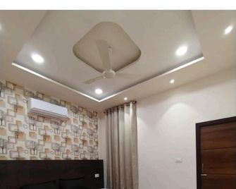 Hotel Mi Rooms - Hoshiārpur - Habitación