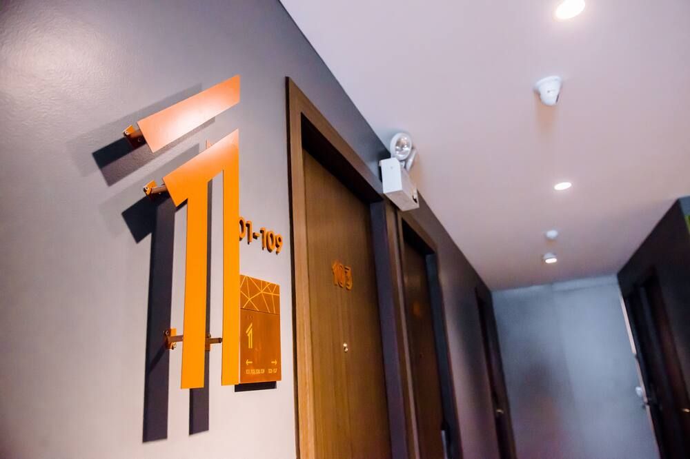 جي إن لوكشري هوستل