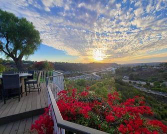 Amazing Views & Great Location at Casa Del Cerro, close to SDSU - San Diego - Balcony