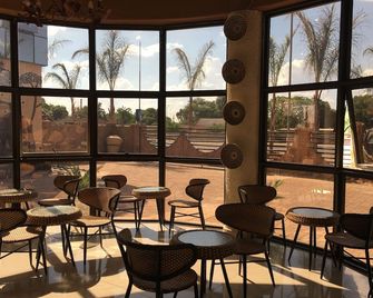 African Home And Restaurant - Gaborone - Restaurant