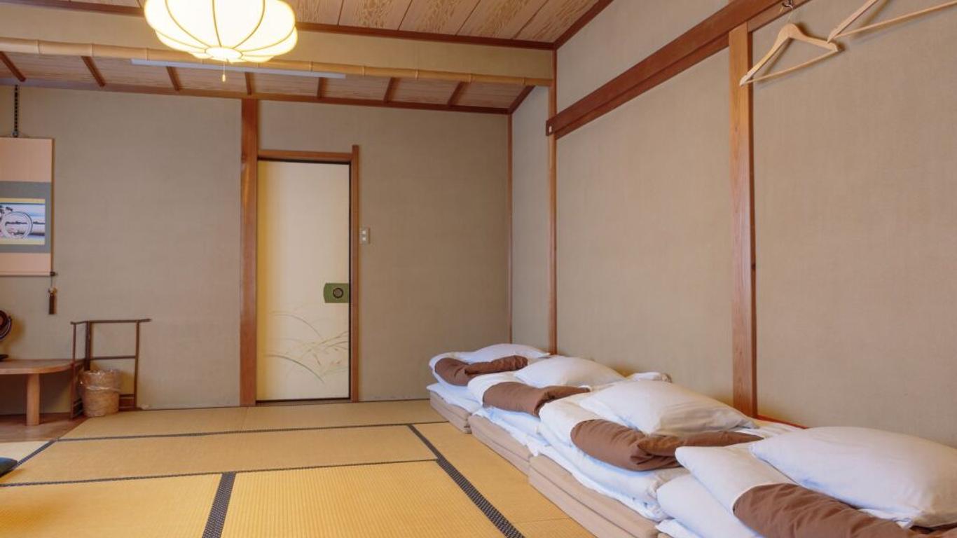 جيون ريوكان كيو - بيه