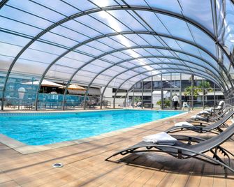 Novotel Nantes Carquefou - Carquefou - Piscine