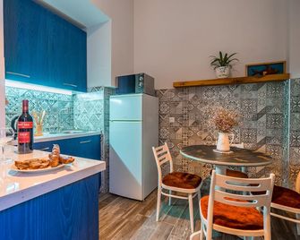 Floral Beauty - Tbilisi - Eetruimte