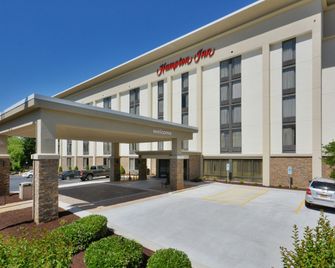 Hampton Inn Charlotte-North/Lake Norman - Cornelius - Building