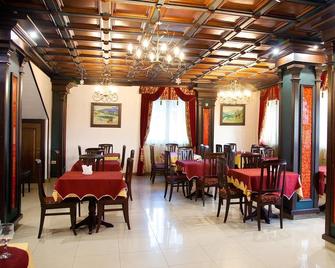 Utomlyonnye Solntsem Hotel - Krasnaya Polyana - Restaurant