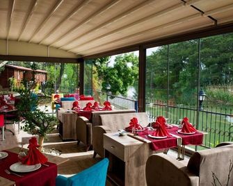 Lemon Park House - אנטליה - מסעדה