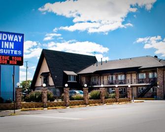 Midway Inn & Suites - Oak Lawn - Building