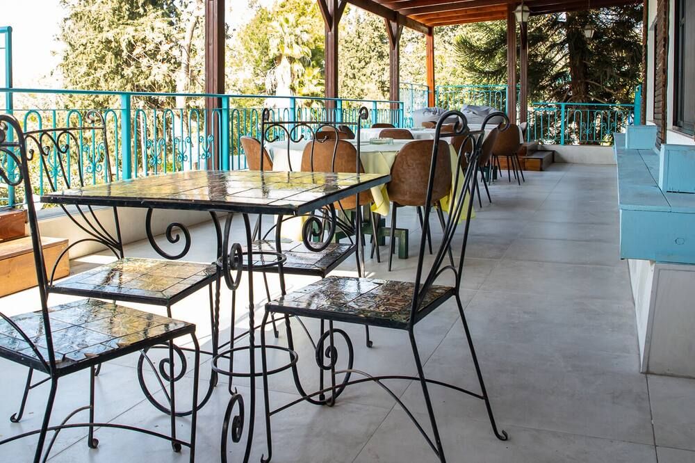 מלון נווה שלום