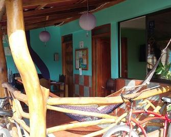 Hostel Kinkaju - Puerto Viejo de Talamanca - Patio