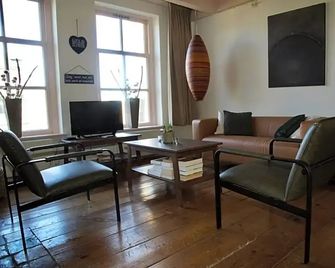 Logement Alde Leie - Oude Bildtzijl - Living room
