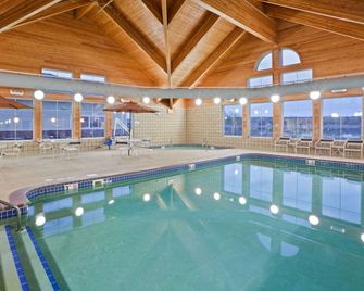 AmericInn by Wyndham Fort Pierre Conference Center - Fort Pierre - Pool