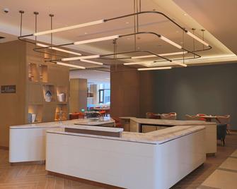Hilton Garden Inn Changzhou Jintan - Changzhou - Front desk