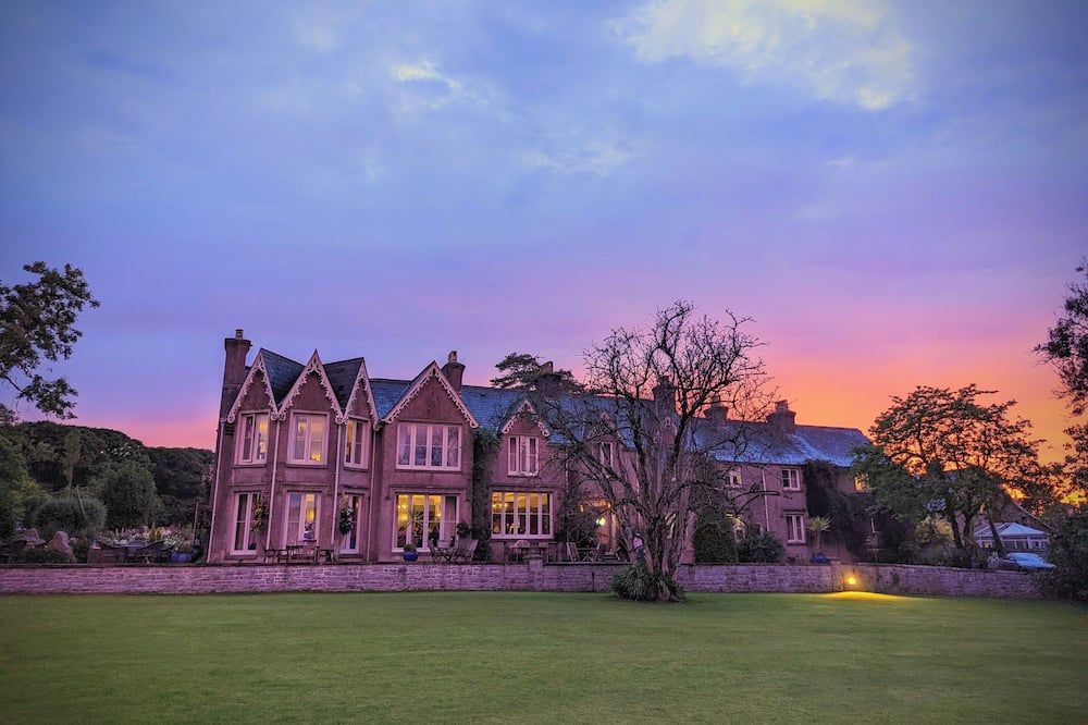 بارك لو بريوس هاوس - سوانسي - مبنى