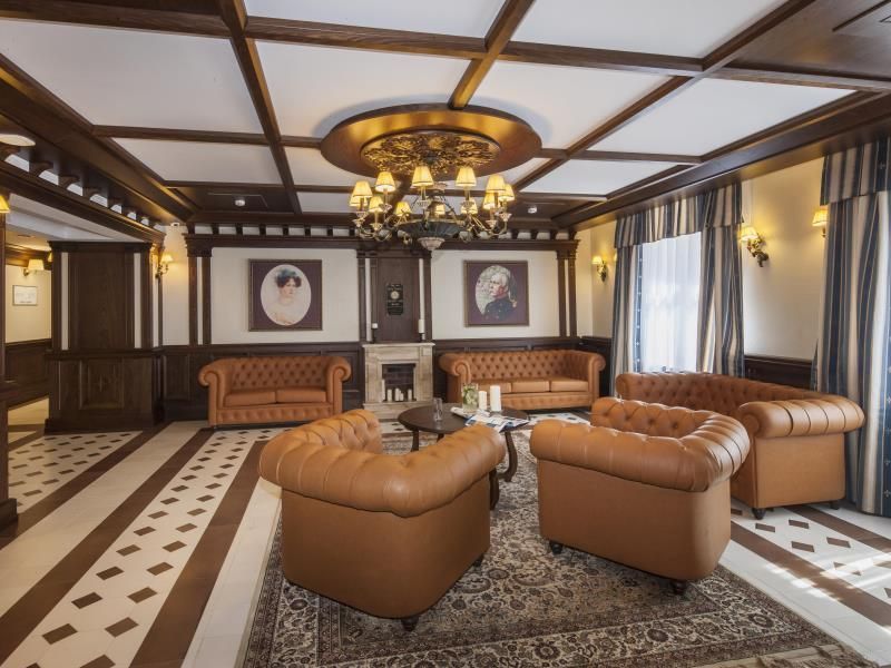 Hotel & Courtyard Aglaya - סנט פטרסבורג - טרקלין