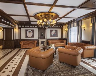 Hotel & Courtyard Aglaya - سانت بيترسبورغ - ردهة