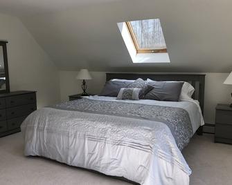 Coveside - 3 bed 2 bath Oceanview in Surry, Maine near Acadia Natl Park - Surry - Habitación