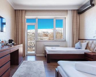 Panoramic Spa Hotel - Yusufhona - Bedroom
