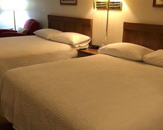 Coronado Motel & RV Park - Lindsborg - Ložnice