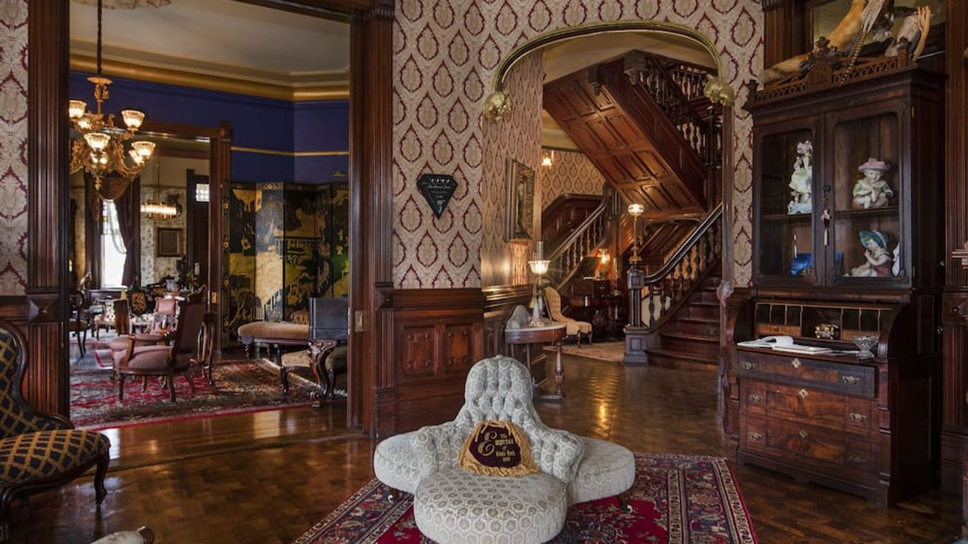 The Empress of Little Rock