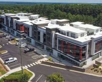 3br King Bed Balcony North Raleigh - Raleigh - Edificio