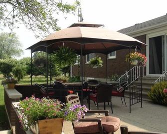 As You Like It Bed and Breakfast - Niagara-on-the-Lake - Patio