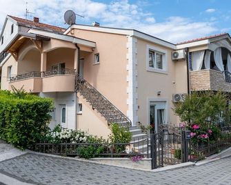 Guest House Ardiana - Neum - Gebouw