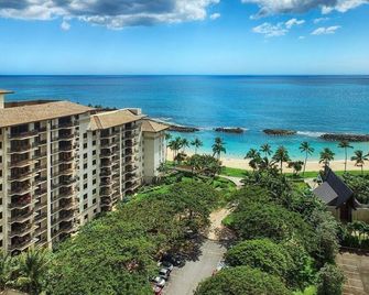 End of year specials! OT302- 3rd flr 3 BR- Sleeps 8 - Kapolei - Building