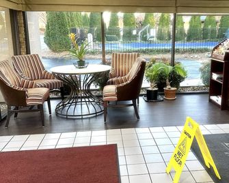 Rodeway Inn - Lynchburg - Patio