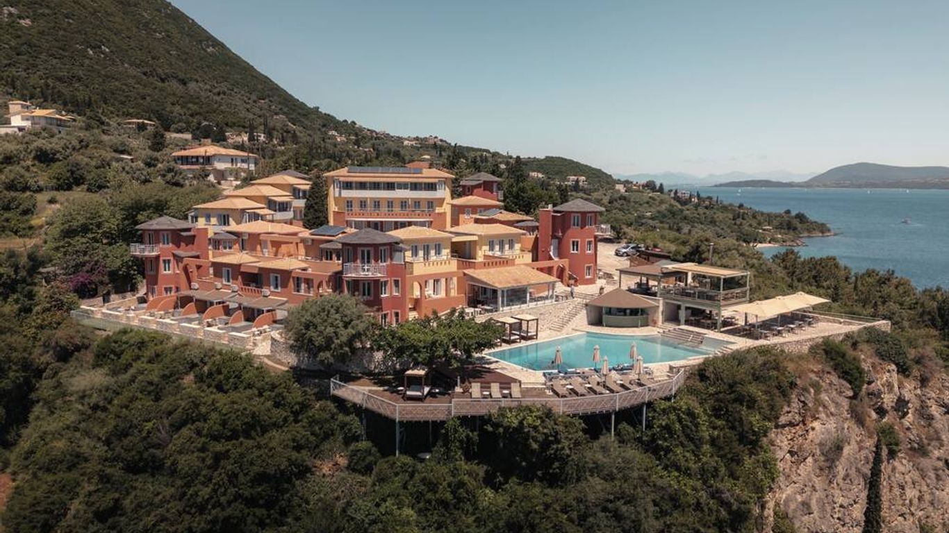 ريد تاور هوتل ليفكادا