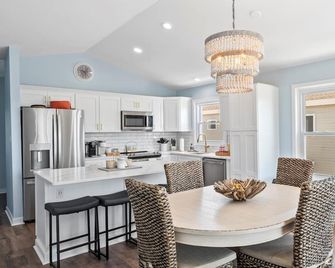 Beautiful Beach House in Avalon NJ. Newly renovated from head to toe inside/out - Avalon - Restaurante