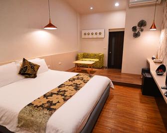 Yesday B&B - Dongshan Township - Schlafzimmer