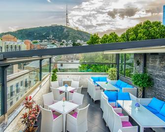River Side Hotel - Tiflis - Balcón