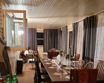 Relaxing country setting perfect for that special get away!! - Beatrice - Sala pranzo