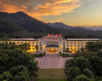Enping Jinjiang Hotspring Hotel - Yangjiang - Edificio