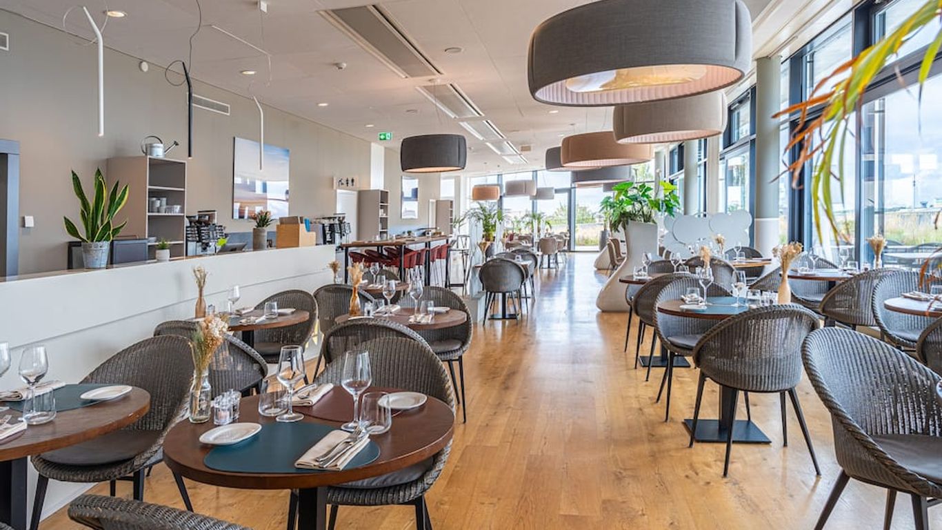 أكواتيس هوتل