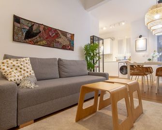 Bilbao Heart 2BDR Apartment - Parking privado opcional - Bilbao - Living room